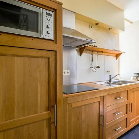 펜션 Castle In Near River Ambleve *