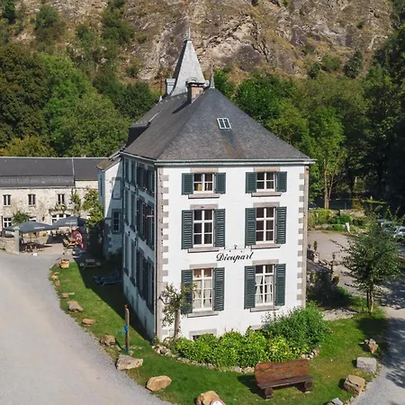 Castle In Near River Ambleve 펜션 아이웨일